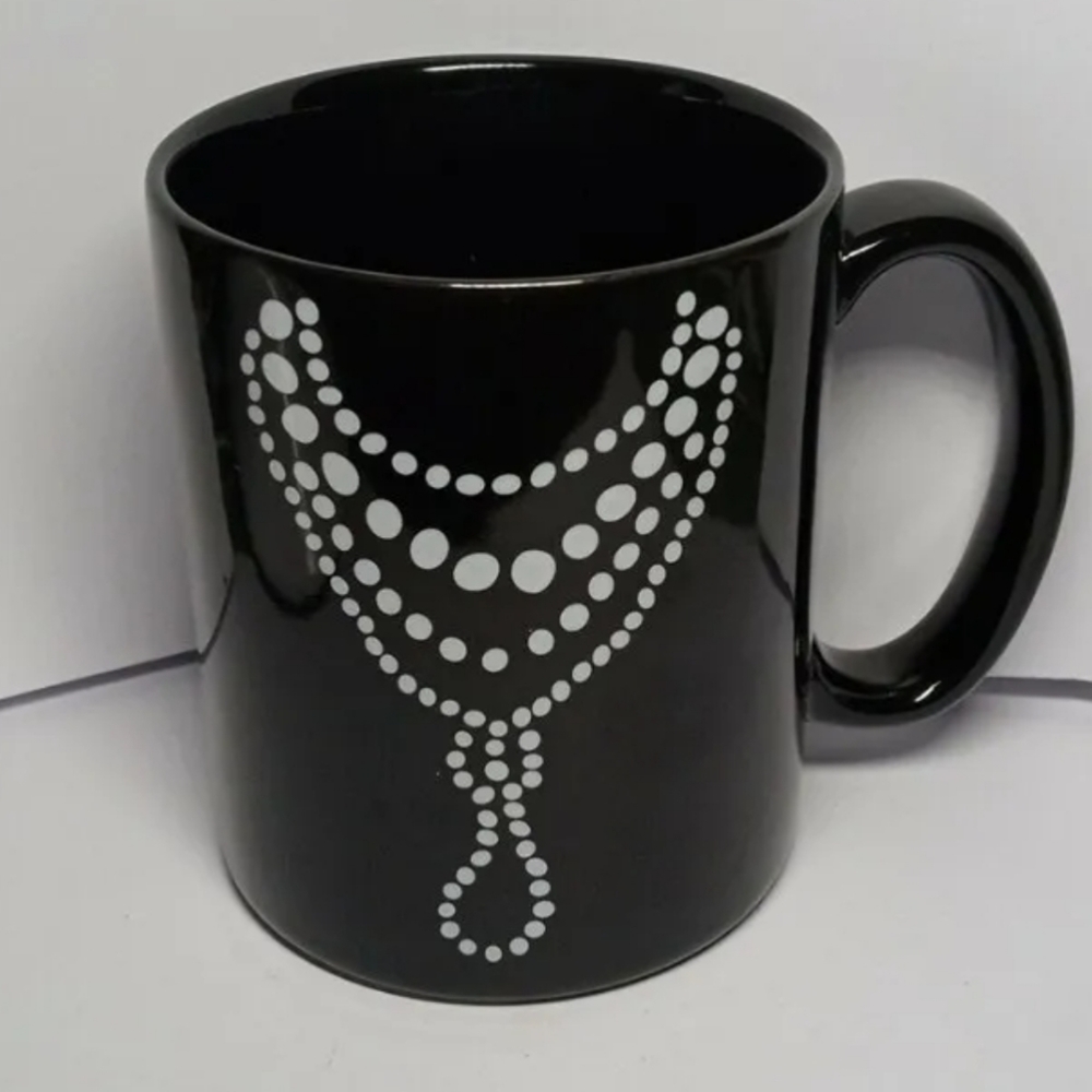 NWOB St John Black & White Pearl Necklace Coffee Cup / Mug 4" Tall